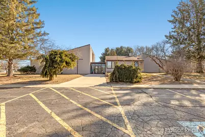 2301 Ridgeway Road, Jackson, MI 49203 - Photo 1