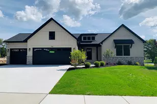 7114 Pinehurst Dr NE, Rockford, MI 49341 - Photo 1