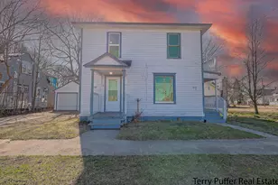 233 Delaware Ave, Muskegon, MI 49442 - Photo 1