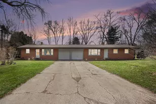 4710 E Hillcrest Dr, Berrien Springs, MI 49103 - Photo 1