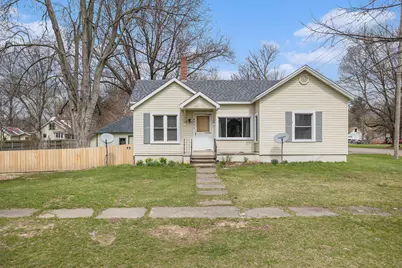 402 W Randall Street, Tekonsha, MI 49092 - Photo 1