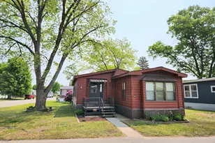 782 Courtland Ln, Muskegon, MI 49442 - Photo 1