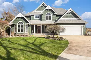 284 Riverview Dr, Douglas, MI 49406 - Photo 1