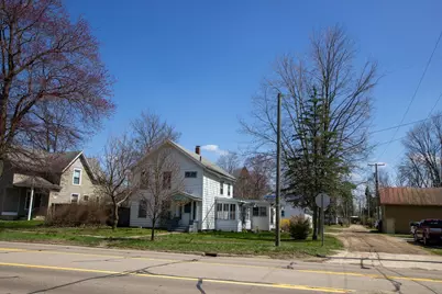 414 N Front Street, Dowagiac, MI 49047 - Photo 1