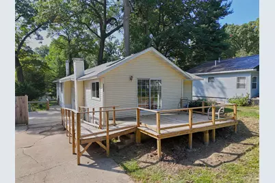 69369 Oak Street, Benton Harbor, MI 49022 - Photo 1