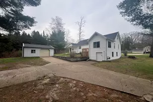 9088 S Mason Dr, Newaygo, MI 49337 - Photo 1