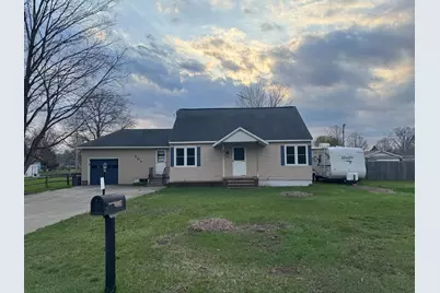 907 Hoffman Street, Muskegon, MI 49442 - Photo 1