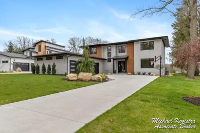 3294 Thorncrest Drive SE, Grand Rapids, MI 49546 - Photo 1