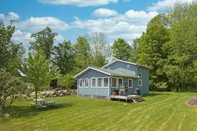 126 Diamond Isle, Cassopolis, MI 49031 - Photo 1