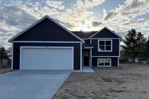 1001 Mechanic St, Big Rapids, MI 49307 - Photo 1