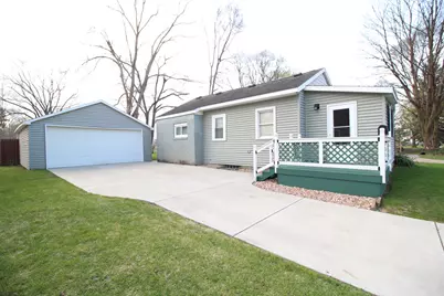 4542 Walton Avenue, Grand Rapids, MI 49548 - Photo 1
