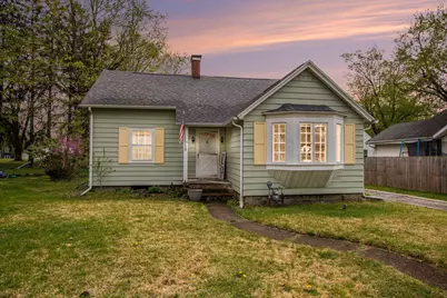 304 N Detroit Street, Buchanan, MI 49107 - Photo 1