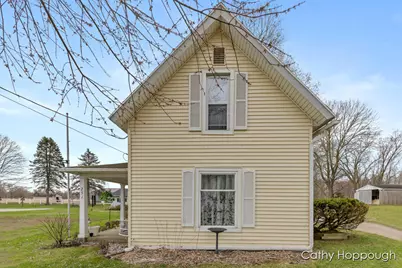 251 S Washington Street, Hubbardston, MI 48845 - Photo 1