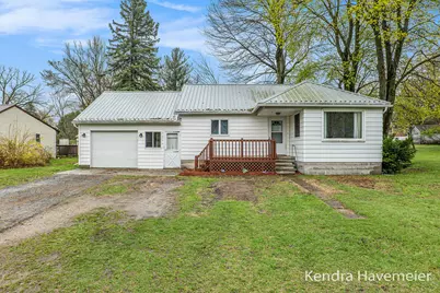 218 E Forrest Street, Edmore, MI 48829 - Photo 1