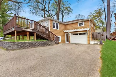 69317 Maple Street, Benton Harbor, MI 49022 - Photo 1