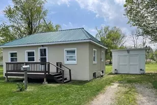 78 Taylor St, Quincy, MI 49082 - Photo 1