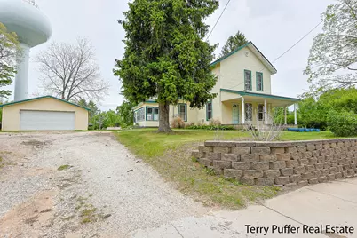 12 N North Street, White Cloud, MI 49349 - Photo 1