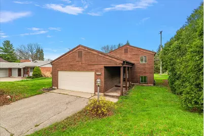 1833 Lake Michigan Drive NW, Grand Rapids, MI 49504 - Photo 1