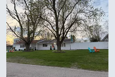 620 North Drive, New Buffalo, MI 49117 - Photo 1