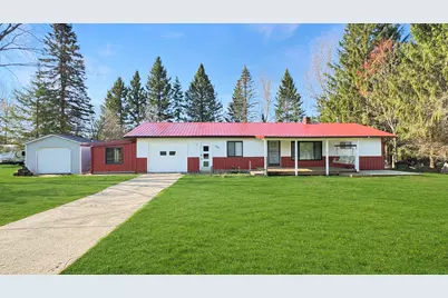 1020 E 46 Rd, Cadillac, MI 49601 - Photo 1