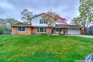 622 Pinewood Rd, Muskegon, MI 49445 - Photo 1