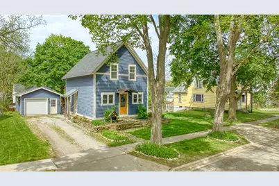 215 Washington Street, Chelsea, MI 48118 - Photo 1