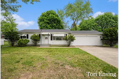 512 Maple Street, Greenville, MI 48838 - Photo 1