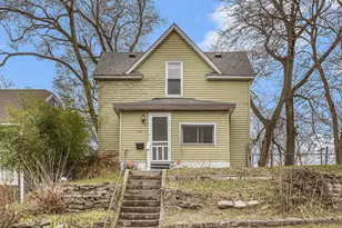 1155 Cromwell Ave SE, Grand Rapids, MI 49507 - Photo 1