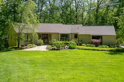 3950 Maplecrest Court SE, Grand Rapids, MI 49546 - Photo 1