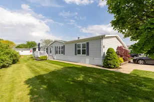 305 Oak Ridge St, Mason, MI 48854 - Photo 1