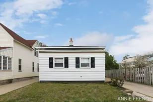 69 W 13th St, Holland, MI 49423 - Photo 1