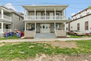 407 11th St NW, Grand Rapids, MI 49504 - Photo 1