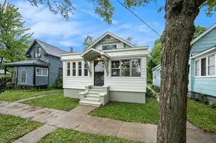 684 Catherine Ave, Muskegon, MI 49442 - Photo 1