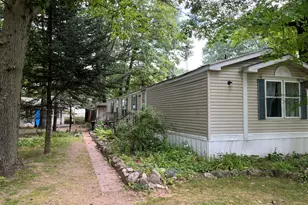 11670 Thrush Dr, Lakeview, MI 48850 - Photo 1