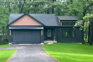 433 Charlotte Ave NW, Grand Rapids, MI 49504 - Photo 1