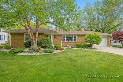 1613 Bridge Street NW, Grand Rapids, MI 49504 - Photo 1