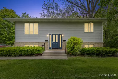 704/706 E Lincoln Avenue, Ionia, MI 48846 - Photo 1