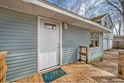 1585 Leeds Avenue, Benton Harbor, MI 49022 - Photo 1