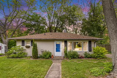 2137 Roseland Avenue, Kalamazoo, MI 49001 - Photo 1