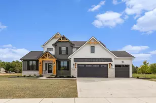 5544 Kingsfield Dr, Wyoming, MI 49418 - Photo 1