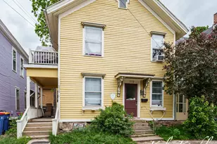 232 Oakley Pl NE, Grand Rapids, MI 49503 - Photo 1