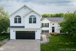 9318 Jefferson Rd, Lakeview, MI 48850 - Photo 1