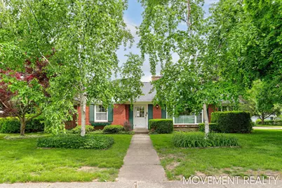1001 Cricklewood Street SW, Wyoming, MI 49509 - Photo 1