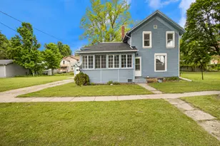 108 W Walnut St, Albion, MI 49224 - Photo 1