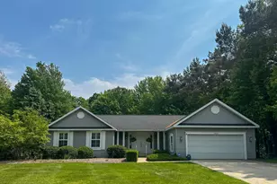 16600 Pine Dunes Ct, Grand Haven, MI 49417 - Photo 1