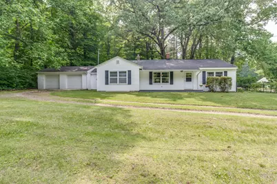 21 Riverside Parkway, Battle Creek, MI 49015 - Photo 1