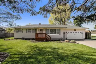 1802 S Donna Dr, Stevensville, MI 49127 - Photo 1