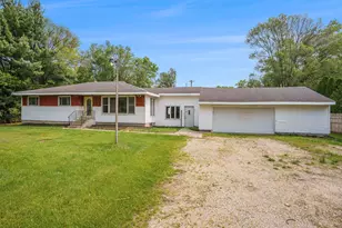 61473 M-40, Paw Paw, MI 49079 - Photo 1