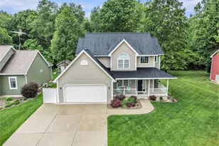 188 Woodhaven Dr, Battle Creek, MI 49015 - Photo 1