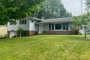 518 Hill Rd, Marshall, MI 49068 - Photo 1